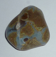 Achat Amulettstein gebohrt TS 5 ca. 2,7 cm breit x 2,8 cm hoch x 1,4 cm dick (13,9 gr.)