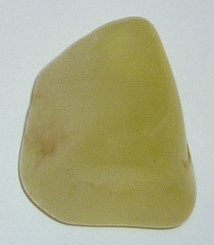 Prehnit gelb TS 4 ca. 2,1 cm breit x 2,4 cm hoch x 1,8 cm dick (12,3 gr.)