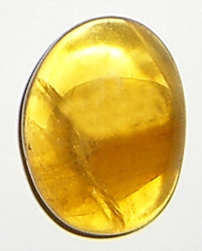 Fluorit gelb TS 04 ca. 1,7 cm breit x 2,2 cm hoch x 1,0 cm dick (7,4 gr.)