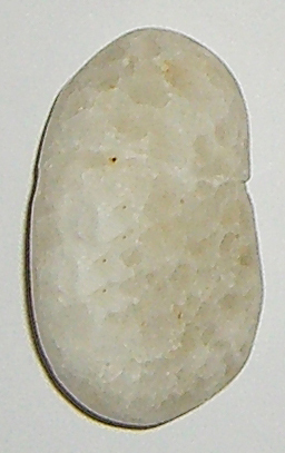 Marmor weiß Calcit-Marmor ebohrt TS 3 ca. 2,1 cm breit x 3,6 cm hoch x 1,5 cm dick (15,0 gr.)