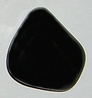 Onyx TS 06 ca. 2,5 cm breit x 3,1 cm hoch x 2,3 cm dick (16,7 gr.)