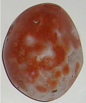 Achat rot gebohrt TS (Marokko) 2 ca. 2,1 cm breit x 2,7 cm hoch x 1,4 cm dick (10,2 gr.)