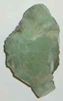 Apophyllit grün Natur 12 ca. 2,2 cm breit x 3,7 cm hoch x 1,6 cm dick (12,6 gr.)