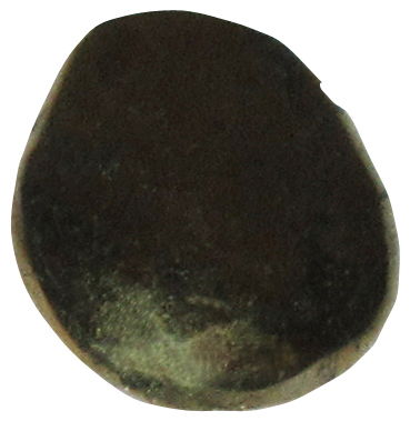Chalkopyrit gebohrt TS 2 ca. 2,4 cm breit x 3,1 cm hoch x 0,8 cm dick (12,8 gr.)